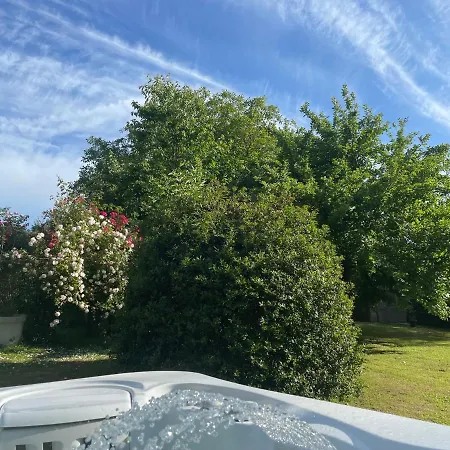 Le Clos Dessyag Hotel