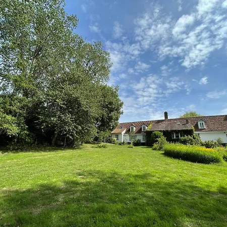 Le Clos Dessyag 3* Montcavrel