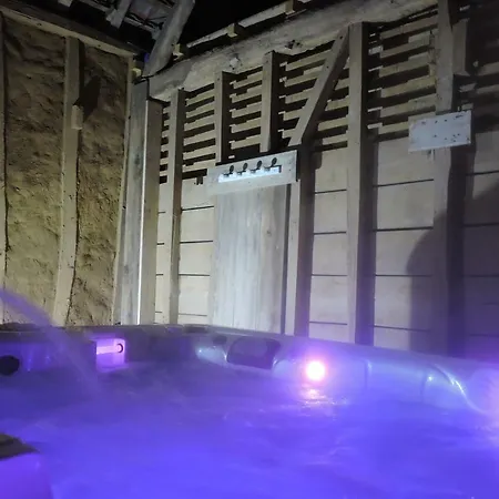 Le Clos Dessyag Hotel