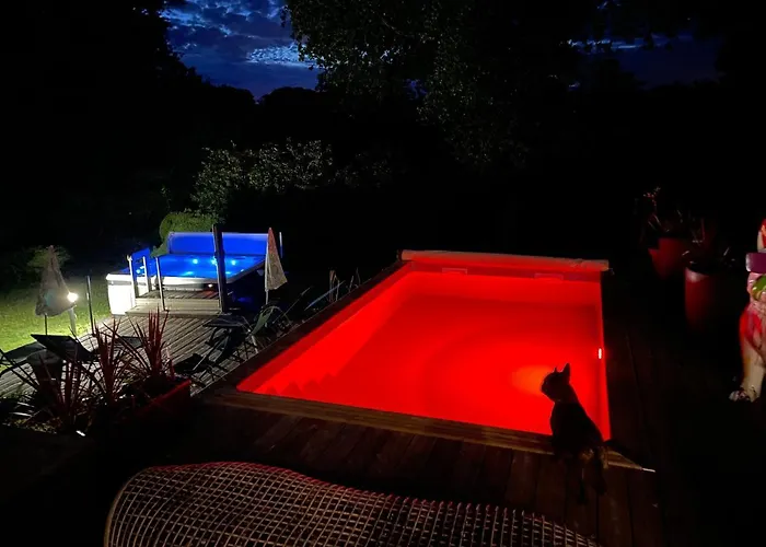 Le Clos Dessyag Hotel