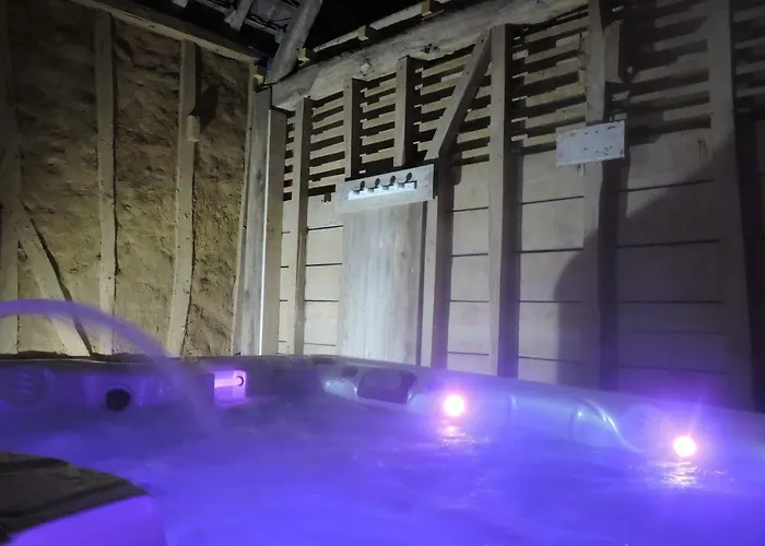 Le Clos Dessyag Hotel